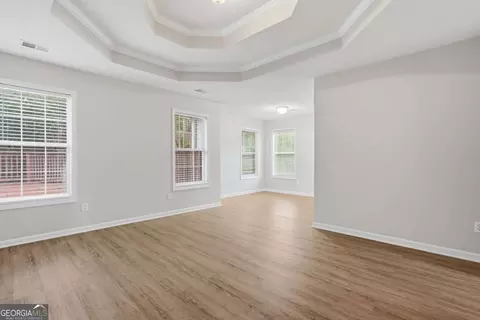 Living - 101 Moss Pointe Dr, Mcdonough, GA 30253 photo 8 of 9