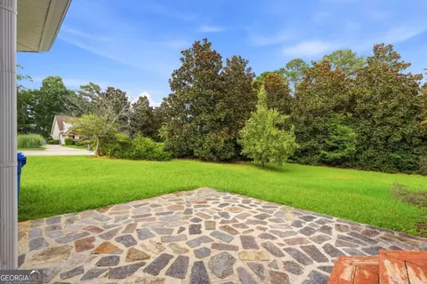 Exterior - 101 Moss Pointe Dr, Mcdonough, GA 30253 photo 4 of 8