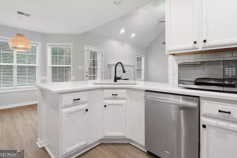 Kitchen - 101 Moss Pointe Dr, Mcdonough, GA 30253 photo 1 of 3