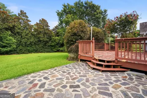 Exterior - 101 Moss Pointe Dr, Mcdonough, GA 30253 photo 3 of 8