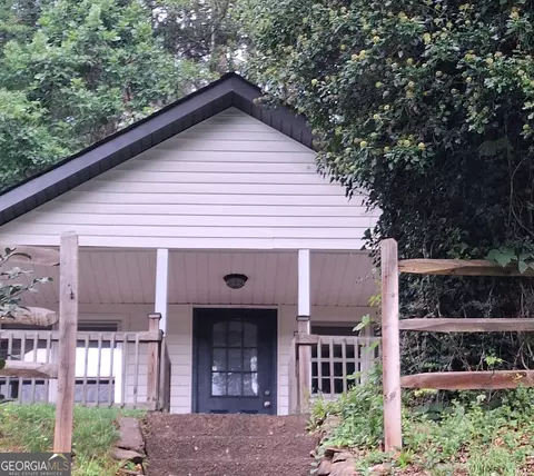 523 Pantertown Cir, Mineral Bluff, GA 30559