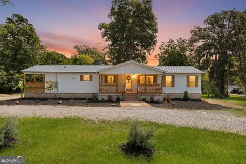 200 3rd Ave, Bonaire, GA 31005