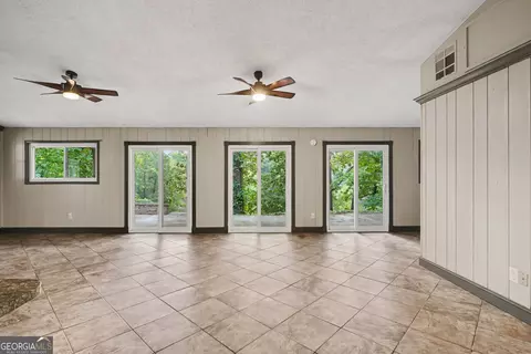 Living - 2188 Highway 36 E, Jackson, GA 30233 photo 3 of 3