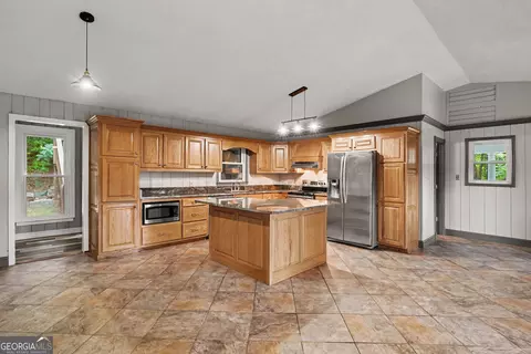 Kitchen - 2188 Highway 36 E, Jackson, GA 30233 photo 1 of 3
