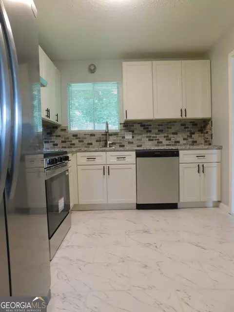 Kitchen - 6740 Cambridge Dr, Rex, GA 30273 photo 2 of 2