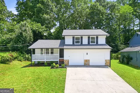 5641 Clifton Pl, Stone Mountain, GA 30087