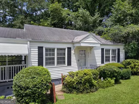 2727 Humphries St, East Point, GA 30344