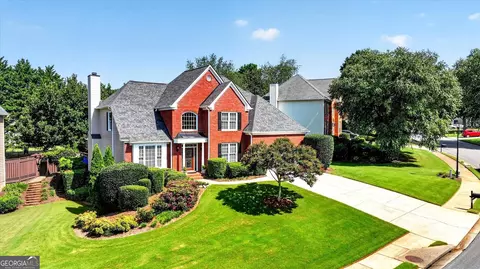 450 Hembree Grove Ovrlk, Roswell, GA 30076