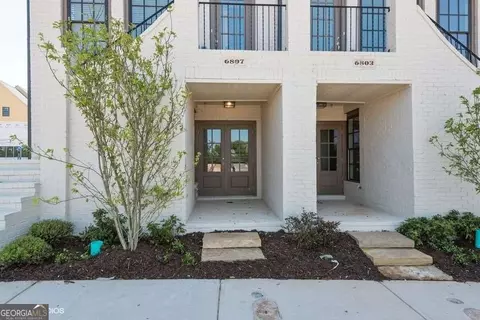 6807 Encore Blvd, Sandy Springs, GA 30328