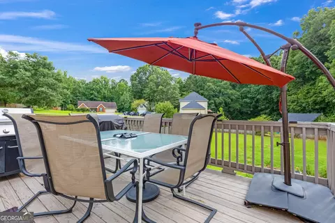 Exterior - 75 Overlook Dr, Covington, GA 30016 photo 3 of 6