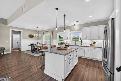 Kitchen - 5300 Bethany Rd, Buckhead, GA 30625 photo 2 of 4