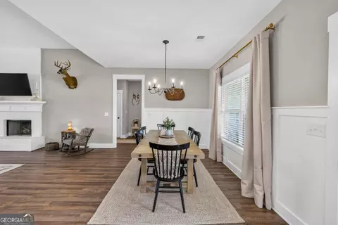 Dining - 5300 Bethany Rd, Buckhead, GA 30625 photo 1 of 3