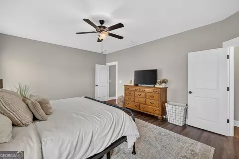 Bedroom - 5300 Bethany Rd, Buckhead, GA 30625 photo 2 of 9