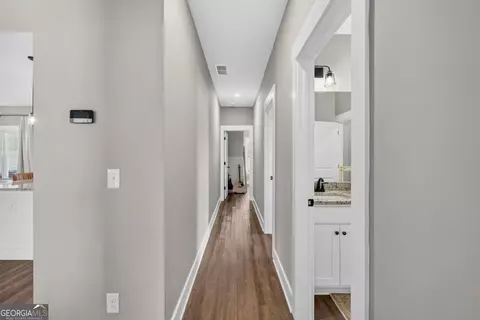 Entry Way - 5300 Bethany Rd, Buckhead, GA 30625 photo 7 of 7