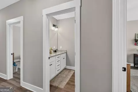 Entry Way - 5300 Bethany Rd, Buckhead, GA 30625 photo 6 of 7