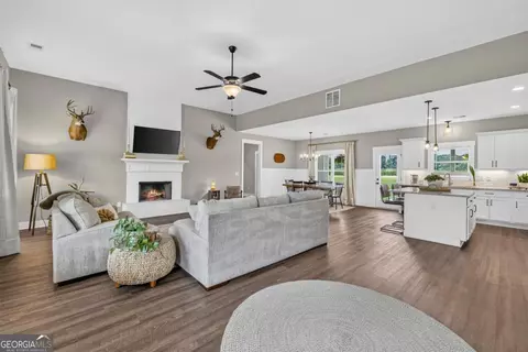 Entry Way - 5300 Bethany Rd, Buckhead, GA 30625 photo 1 of 7