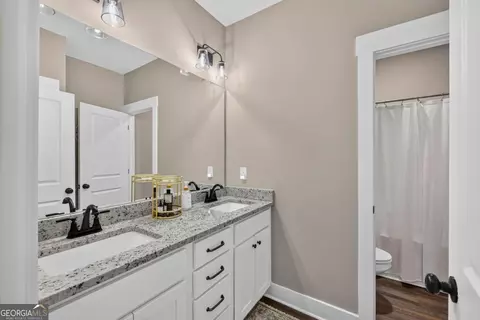 Bath - 5300 Bethany Rd, Buckhead, GA 30625 photo 2 of 2