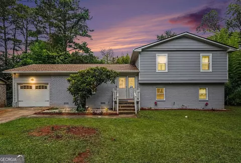 4276 Indian Forest Rd, Stone Mountain, GA 30083