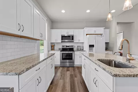 Kitchen - 293 High Falls Rd, Jackson, GA 30233 photo 3 of 4