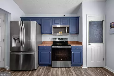 Kitchen - 1003 Marsh Court Ct, Hampton, GA 30228 photo 1 of 1