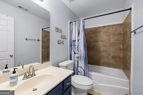 Bath - 1003 Marsh Court Ct, Hampton, GA 30228 photo 5 of 5