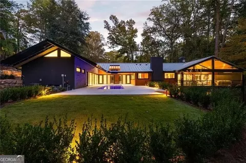 585 Amberidge Trl, Atlanta, GA 30328