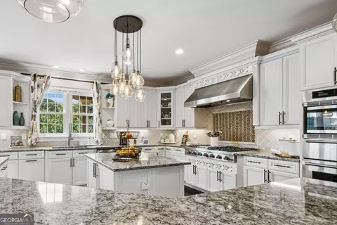 Kitchen - 3313 Pristine Pt, Dacula, GA 30019 photo 5 of 7