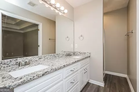 Bath - 340 Freeman Dr, Covington, GA 30016 photo 1 of 3