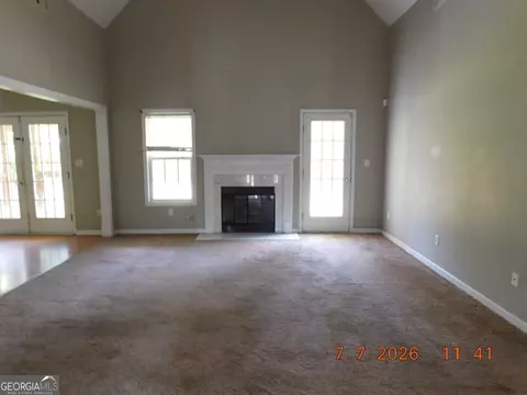 Living - 284 Valley Way, Hampton, GA 30228 photo 2 of 3