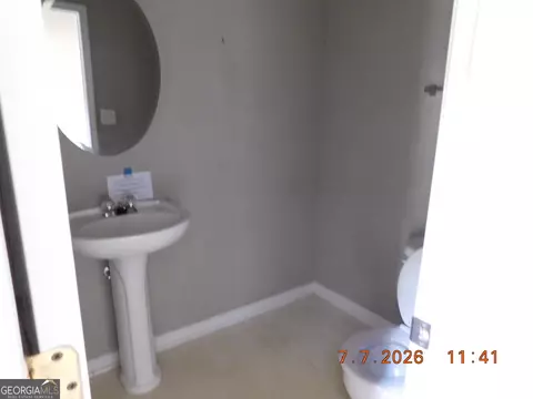 Bath - 284 Valley Way, Hampton, GA 30228 photo 1 of 2