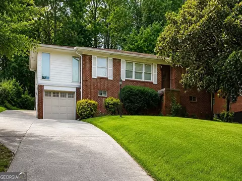 2732 Oldknow Dr NW, Atlanta, GA 30318