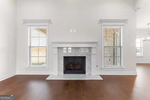 Living - 136 Pridgen Pass, Perry, GA 31069 photo 4 of 6