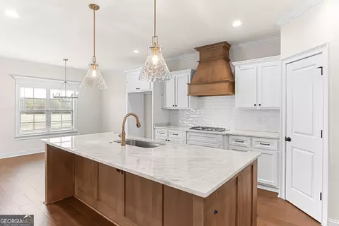 Kitchen - 136 Pridgen Pass, Perry, GA 31069 photo 4 of 10