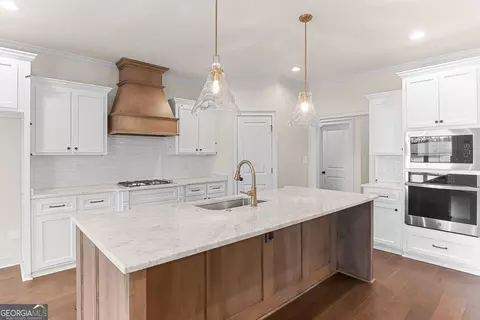 Kitchen - 136 Pridgen Pass, Perry, GA 31069 photo 10 of 10