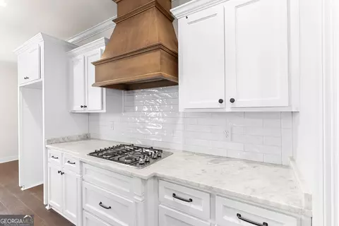 Kitchen - 136 Pridgen Pass, Perry, GA 31069 photo 6 of 10