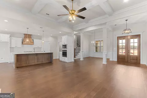 Living - 136 Pridgen Pass, Perry, GA 31069 photo 5 of 6