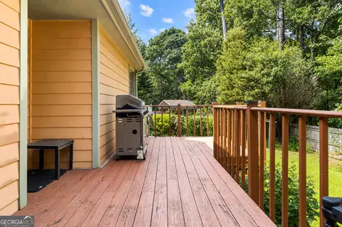 Exterior - 124 Foxdale Dr, Lagrange, GA 30240 photo 6 of 9
