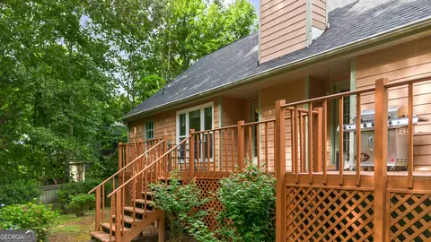 Exterior - 124 Foxdale Dr, Lagrange, GA 30240 photo 7 of 9