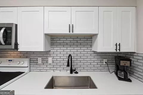 6700 Roswell Rd #31B, Atlanta, GA 30328