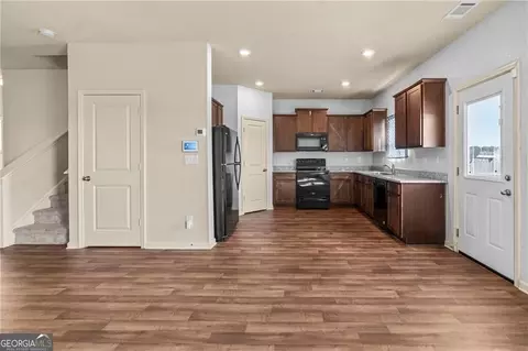 Entry Way - 337 Darling Ln, Pendergrass, GA 30567 photo 2 of 4