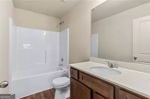Bath - 337 Darling Ln, Pendergrass, GA 30567 photo 2 of 2