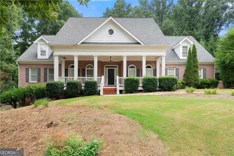5022 Oak Farm Way, Flowery Branch, GA 30542