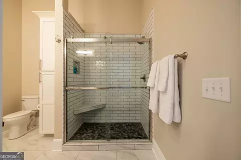 Bath - 1 E 3rd Ave #302, Rome, GA 30161 photo 1 of 3