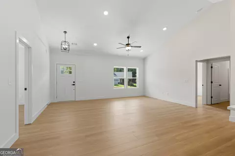 Living - 193 Tabitha Page Ln, Toccoa, GA 30577 photo 2 of 2