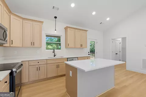 Kitchen - 193 Tabitha Page Ln, Toccoa, GA 30577 photo 3 of 3