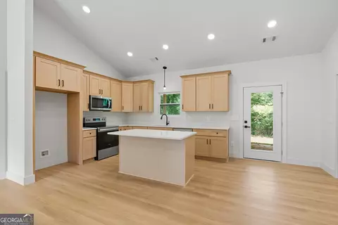 Kitchen - 193 Tabitha Page Ln, Toccoa, GA 30577 photo 1 of 3