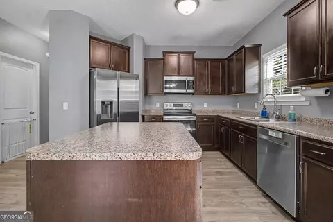 96 Griffin Rd, Allenhurst, GA 31301 photo 3