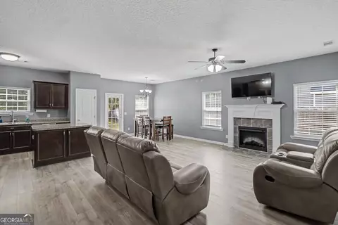 96 Griffin Rd, Allenhurst, GA 31301 photo 6