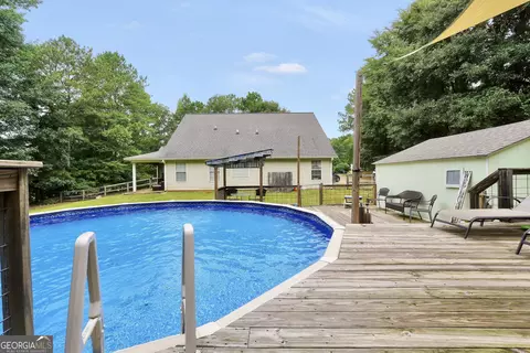 Exterior - 95 Five Oaks Dr, Covington, GA 30014 photo 11 of 12