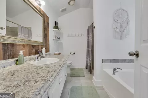Bath - 95 Five Oaks Dr, Covington, GA 30014 photo 1 of 5